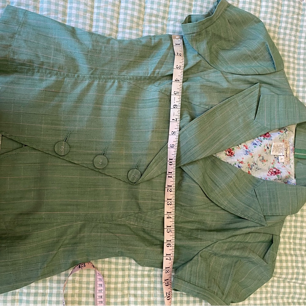 Lulumari Buttonfront Green Top - image 8